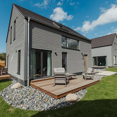 Neu Rügen Resørt Großzügige, Gemütliche Doppelhaushälfte Emma Mit Terrasse Сasa de vacaciones