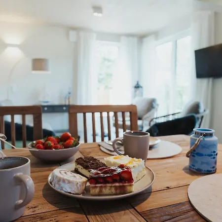 Сasa de vacaciones Neu Rügen Resørt Großzügige, Gemütliche Doppelhaushälfte Emma Mit Terrasse *