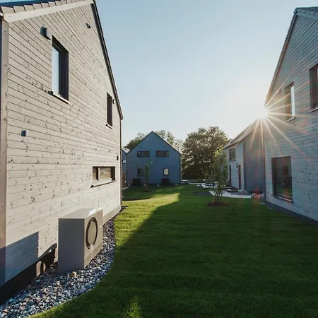 Neu Rügen Resørt Großzügige, Gemütliche Doppelhaushälfte Emma Mit Terrasse Сasa de vacaciones
