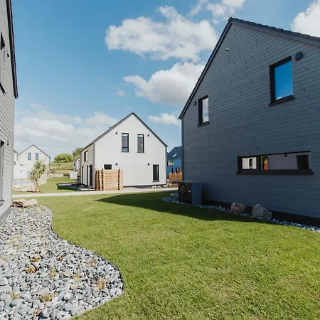 Сasa de vacaciones Neu Rügen Resørt Großzügige, Gemütliche Doppelhaushälfte Emma Mit Terrasse *